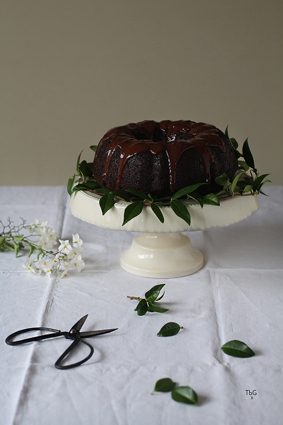 Bundt cake de chocolate y jazmín. Receta. - Tobegourmet